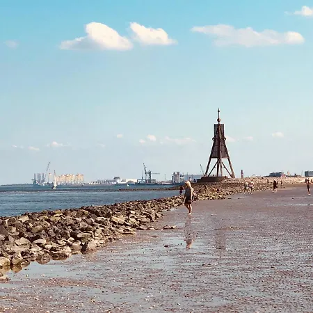 Bed and Breakfast Gaestehaus Alexandra 3*